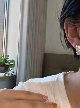 小众设计感褶皱锆石C形耳圈女气质时尚复古个性褶皱锆石C形耳圈