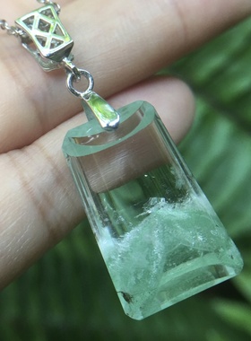 少女款青幽灵金字塔吊坠甜美风