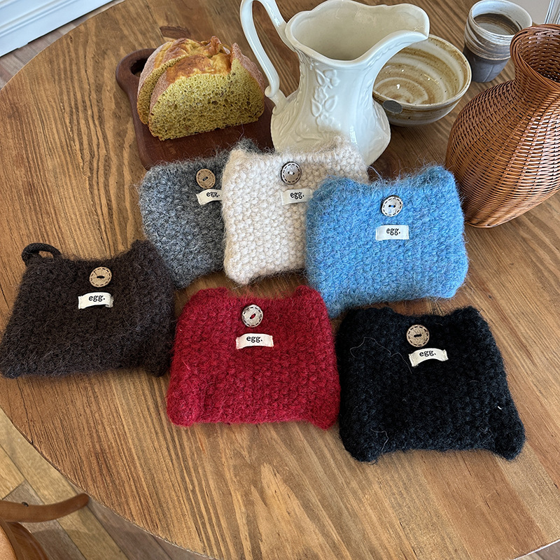 原创秋冬新款小众毛线手机包纯色小巧可爱针织简约斜挎包零钱收纳