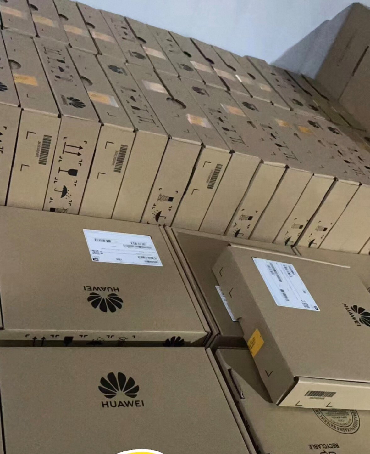 华为USG6320 设备类型下一代防火墙  网络端口8GE