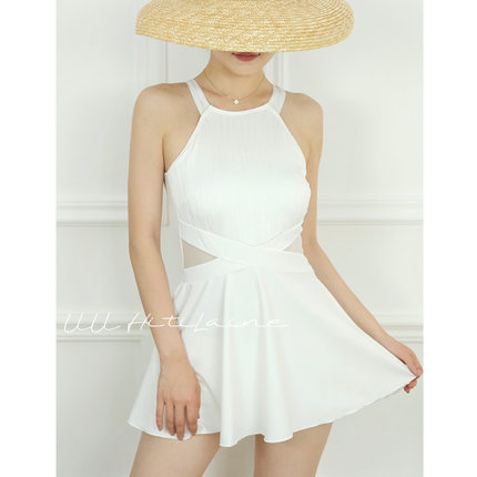 UU//泳衣女高级感2025新款白色露背小胸连体裙式遮肚温泉泳装遮肉