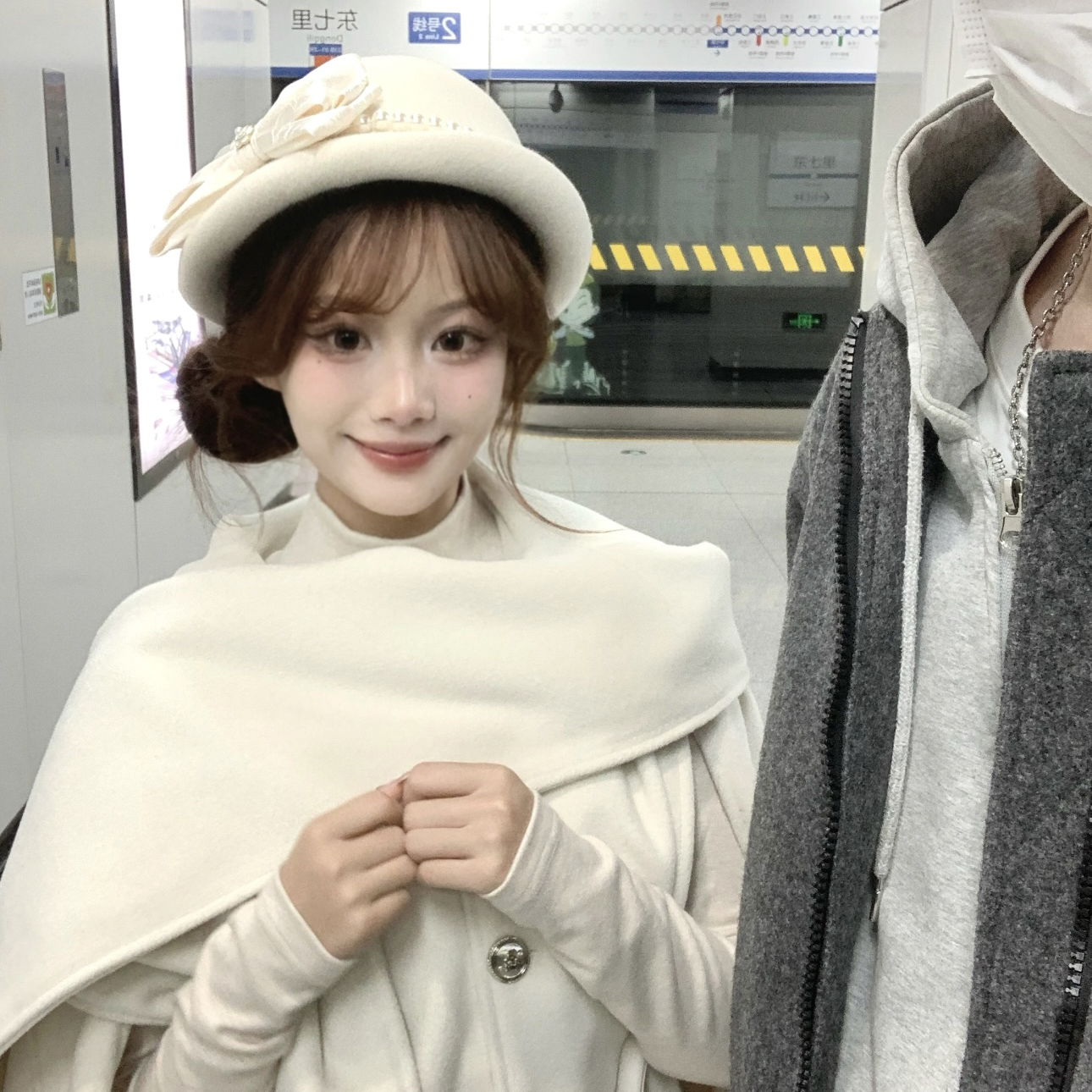 千金白富美全澳毛珍珠蝴蝶结礼帽