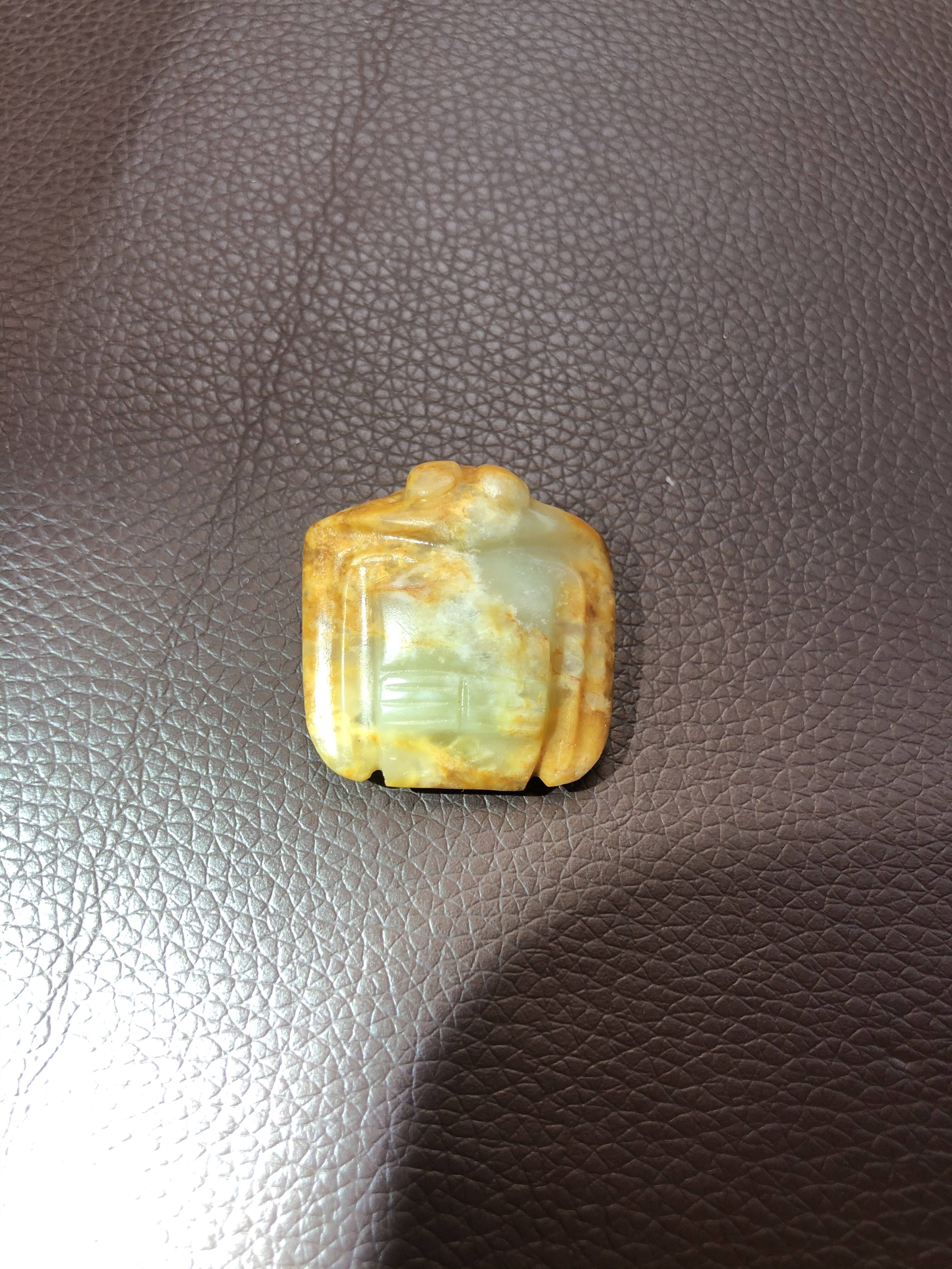 黄白河磨玉枭吊坠挂件配饰