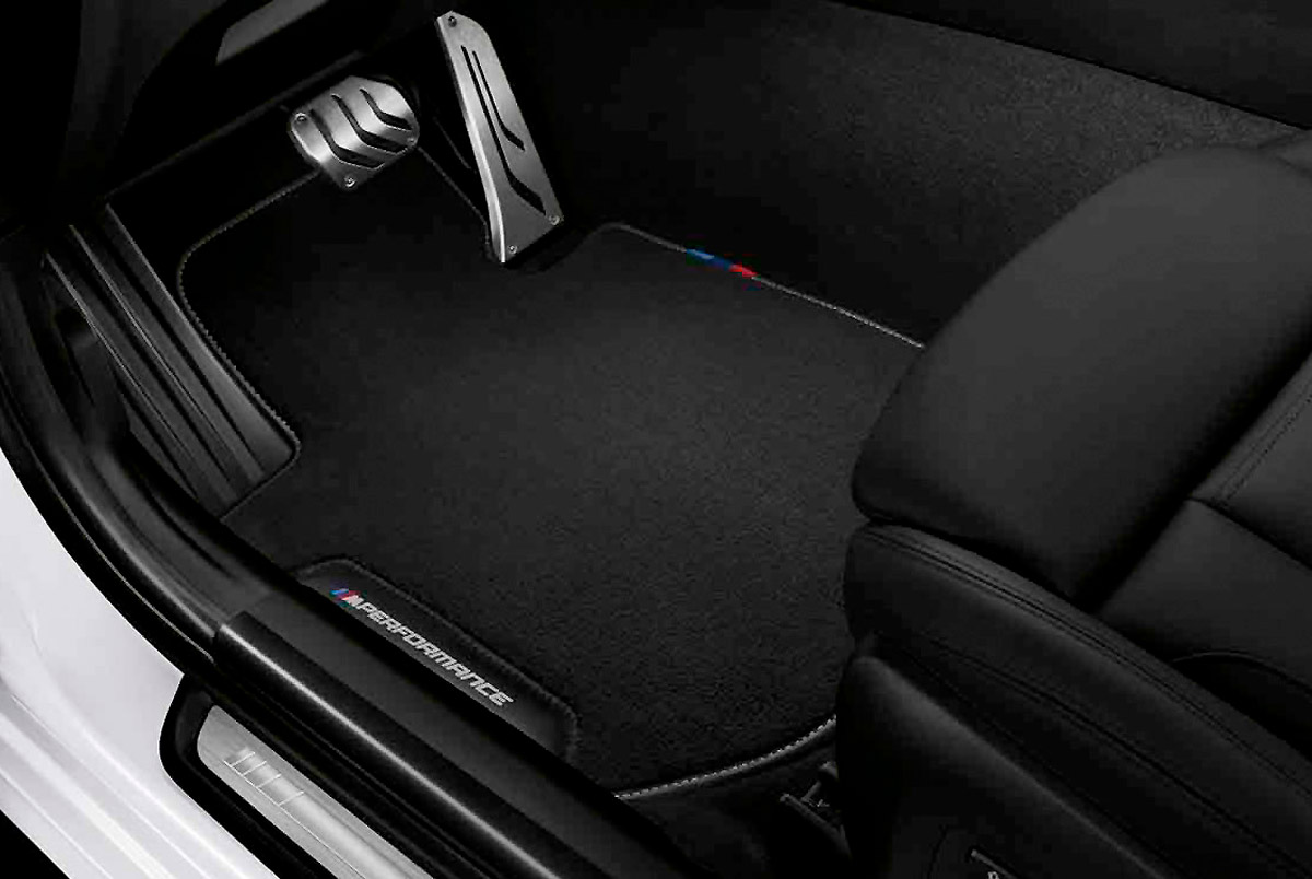 X7G07宝马丝绒脚垫原厂