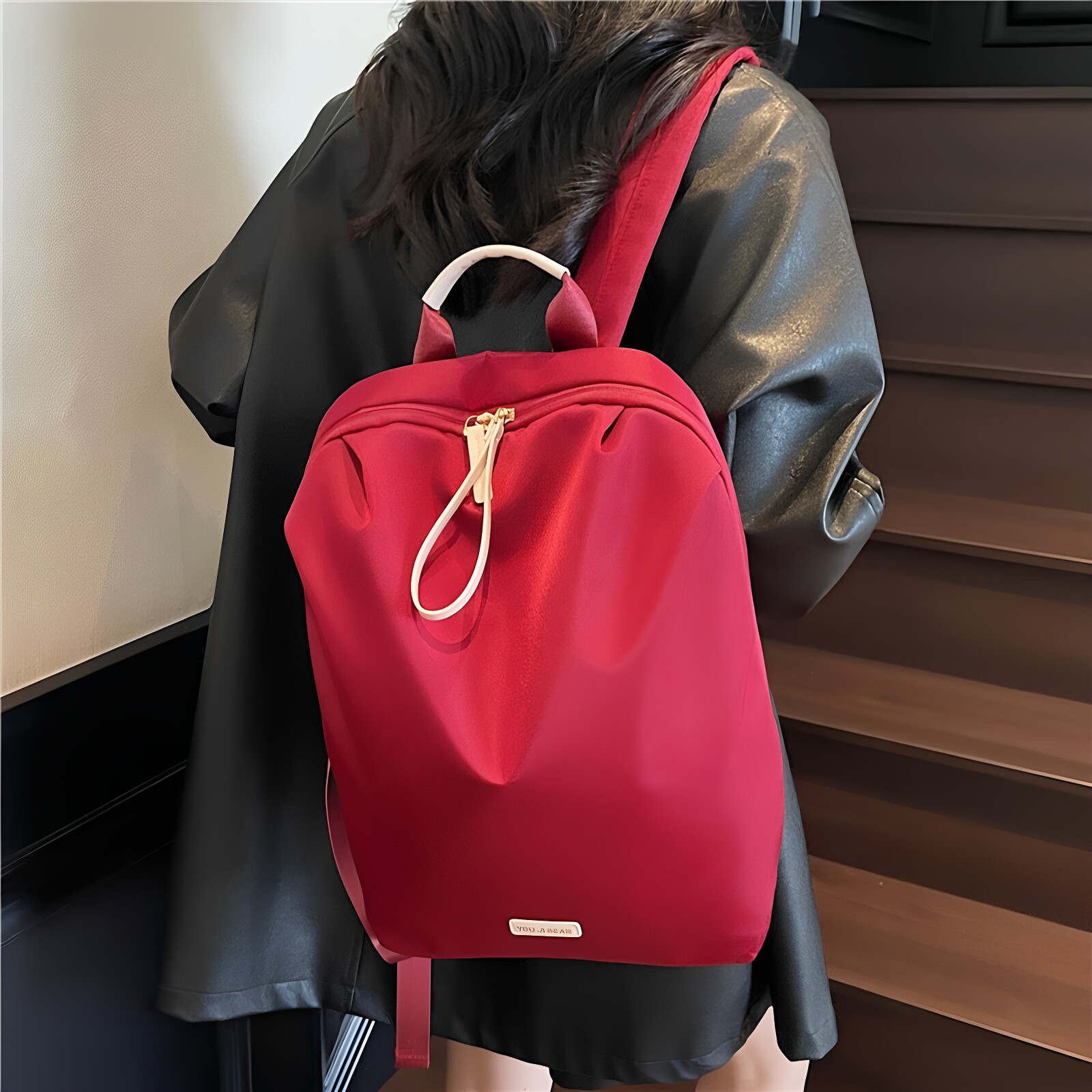 双肩包女韩版学生休闲时尚防水电脑背包初中生上课通勤书包大容量