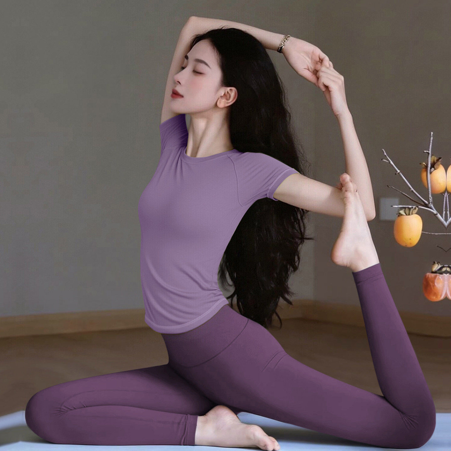 绝美巨好看的瑜伽服2026新款普拉提训练服套装运动短袖健身上衣女