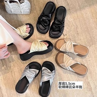 百搭平底一字凉拖夏外穿 舒适 厚底褶皱拖鞋 女2025新款 韩版