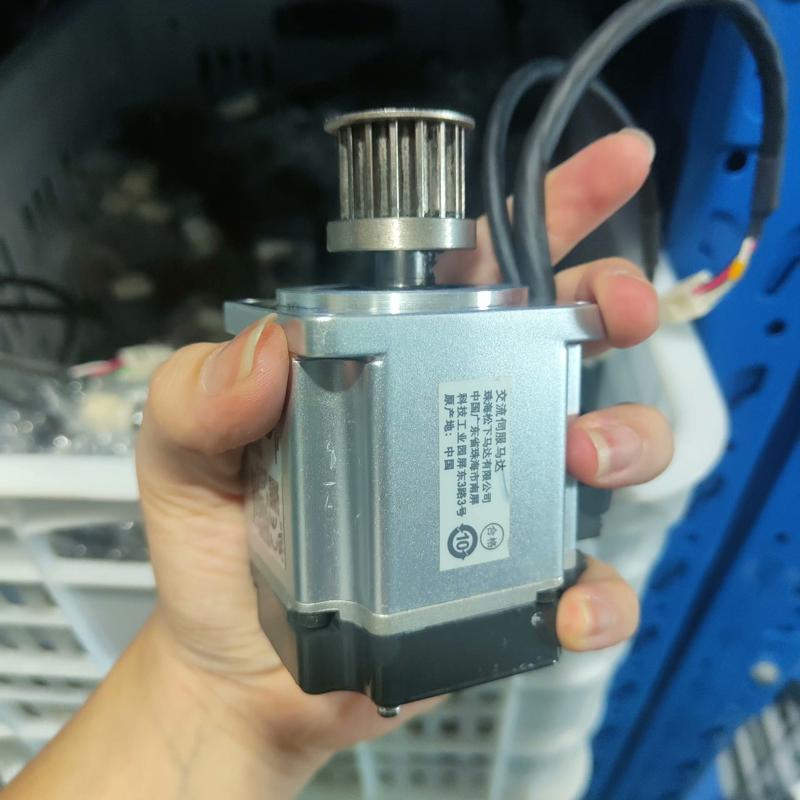 松下伺服电机MHMF022L1U2M(议价出)p