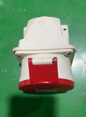 威浦工业插座，型号TYP6823，32A-6h规格，3P+p