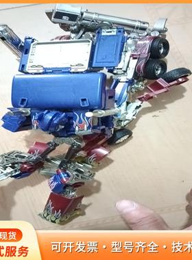 变形金刚SS05擎天柱放大版，部分合金材质，蓝色红色涂装，P