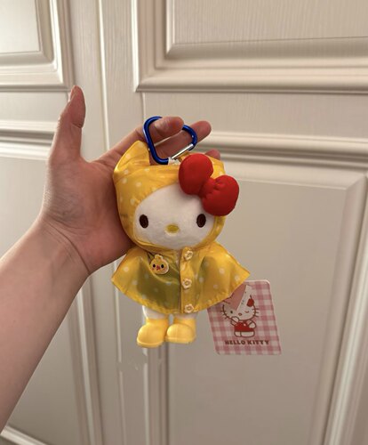 正版喔！多巴胺黄雨衣helloKitty毛绒玩偶公仔包包挂件钥匙扣车挂