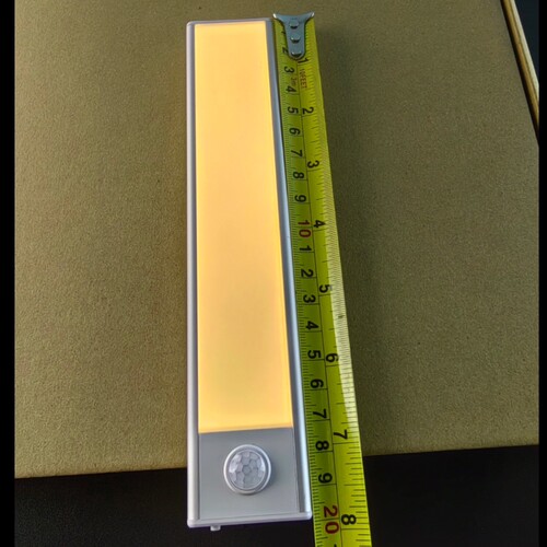 LED充电感应灯条护眼柔光磁铁吸附电池小夜灯楼梯灯衣柜灯床头灯