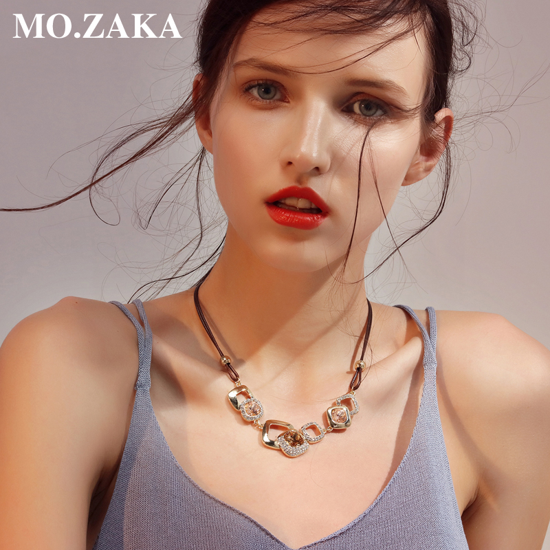 2020年夸张百搭简约女装饰项链