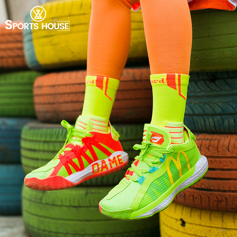 运动之家男士高筒运动跑步中筒袜