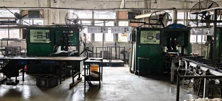 1月7日荆州器材公司的150台机器设备网络拍卖公告