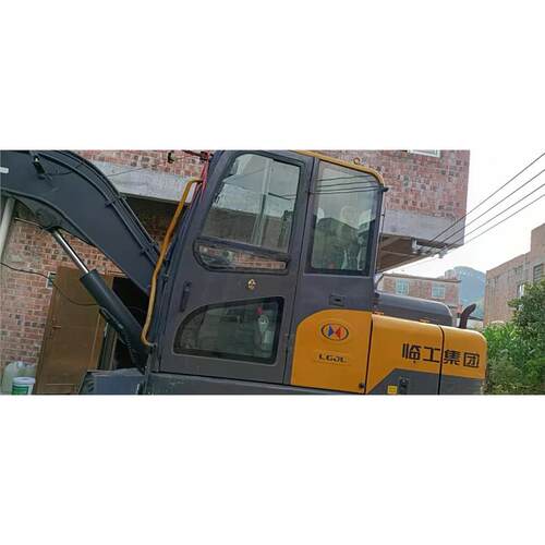 临工轮挖玻璃680，695前