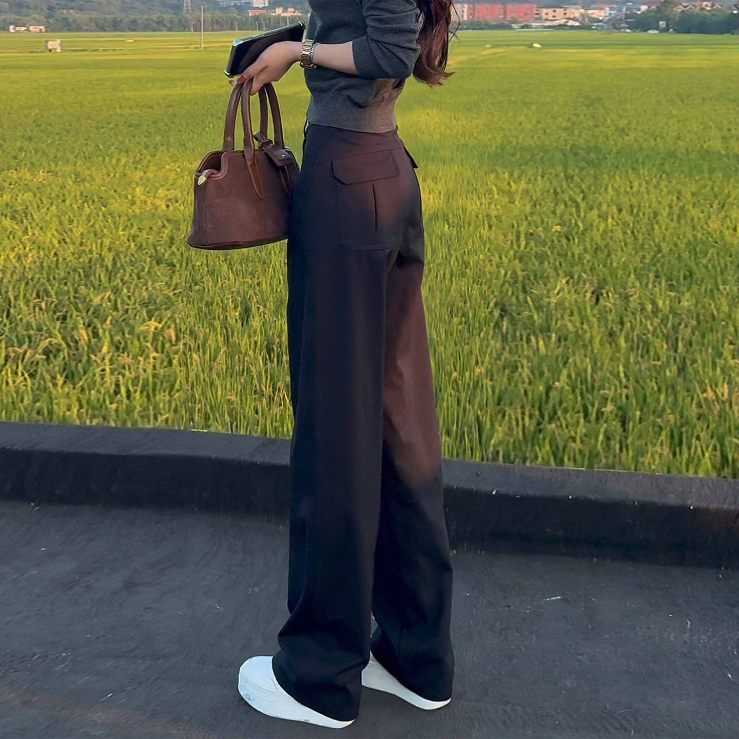 黑色高腰窄版显瘦阔腿裤女2026春季小个子超好看的休闲西装直筒裤