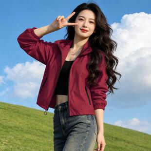 春秋新款连帽拉链短外套女时尚防风抗皱夹克休闲百搭时尚开衫上衣
