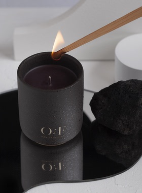 EDITOR OF时阶水烟茶香氛蜡烛天然大豆蜡木香果香黑色个性男礼物