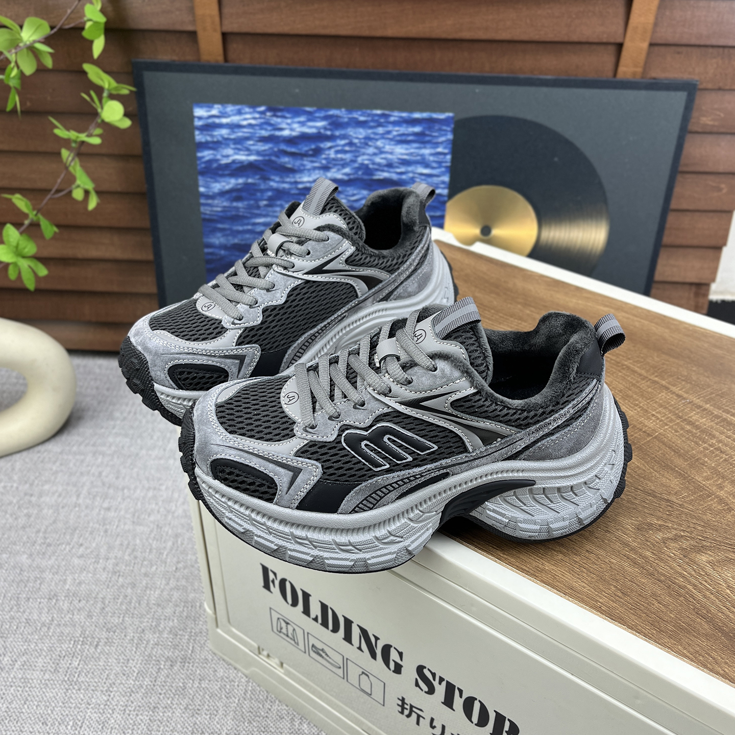 冬季潮流百搭显瘦加绒老爹鞋女