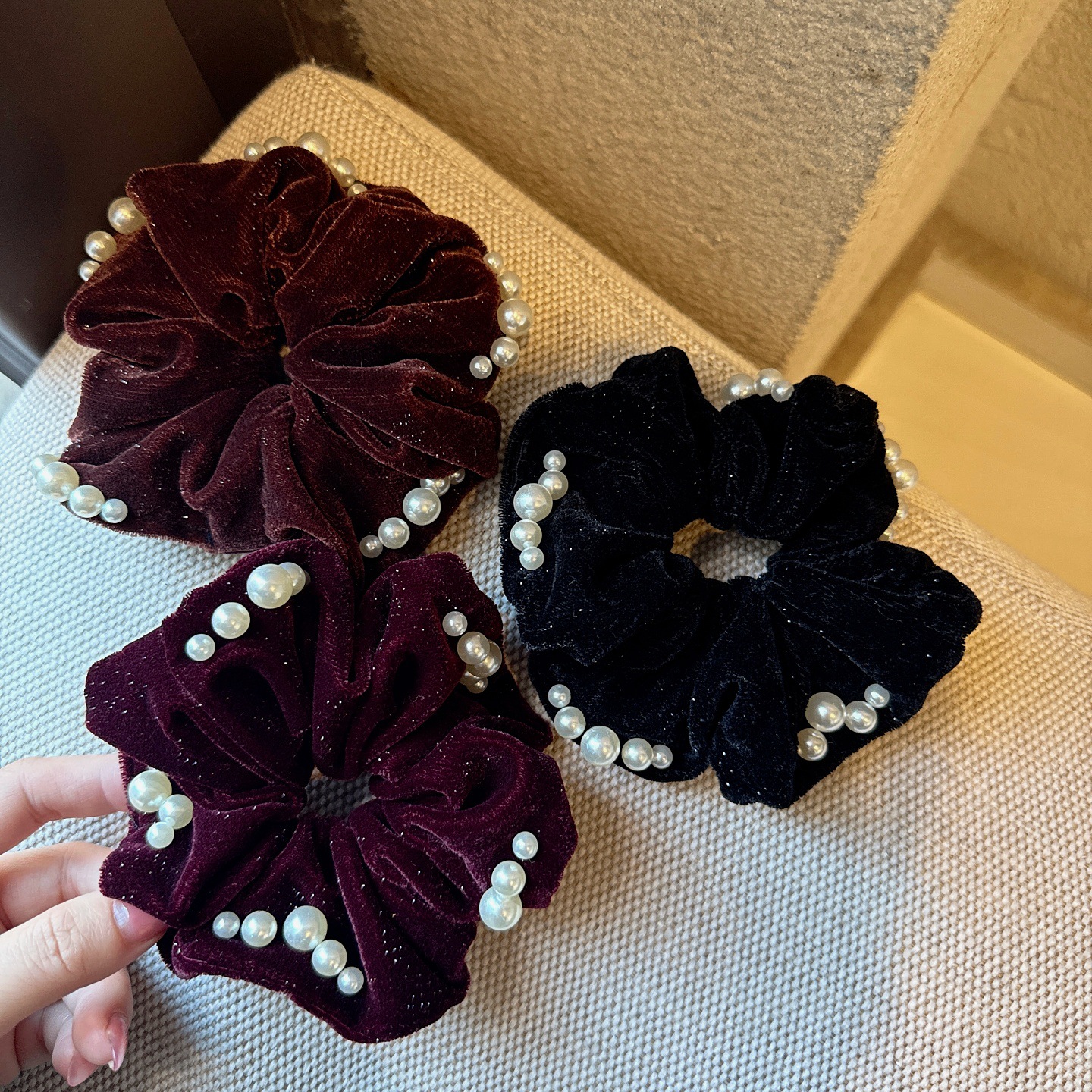 高级感满天星丝绒珠珠铆钉款大肠圈复古小众发圈气质百搭马尾发绳