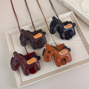 皮质小马蜡绳挂脖眼镜夹女出游便携式 毛衣链多功能户外配 长款