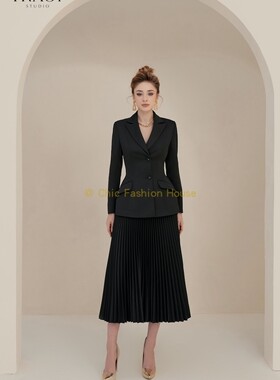 越南Tracy studio 时尚新款精致简约通勤收腰西装百褶裙套装纯色