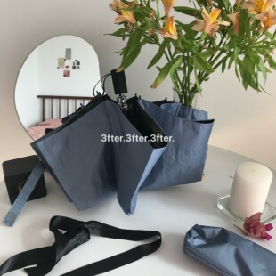很奶的奶郁蓝~今年流行色晴雨两用特别的蓝折叠遮阳黑胶伞男女伞