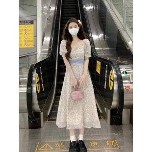 温柔风复古桔梗法式碎花连衣裙女夏季收腰方领甜美气质泡泡袖长裙