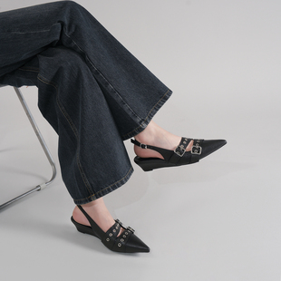 一字扣带金属铆钉风坡跟包头凉鞋 尖头黑色高跟鞋 涉谷辣妹 林向晚