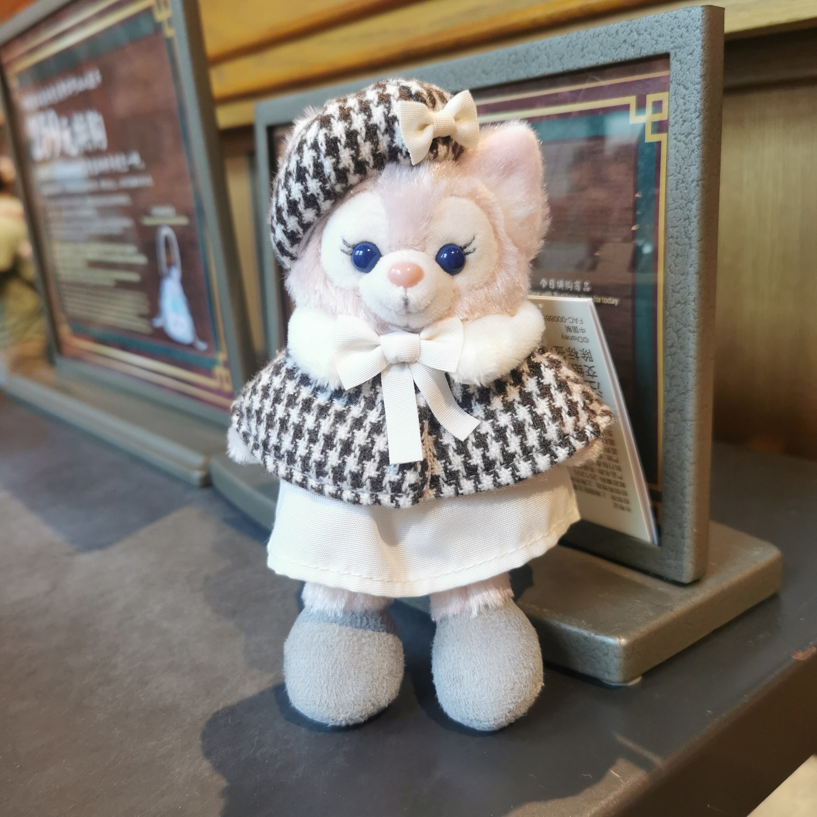 2025迪士尼侦探玲娜贝儿挂件公仔高级玩偶配饰书包毛绒包包挂饰