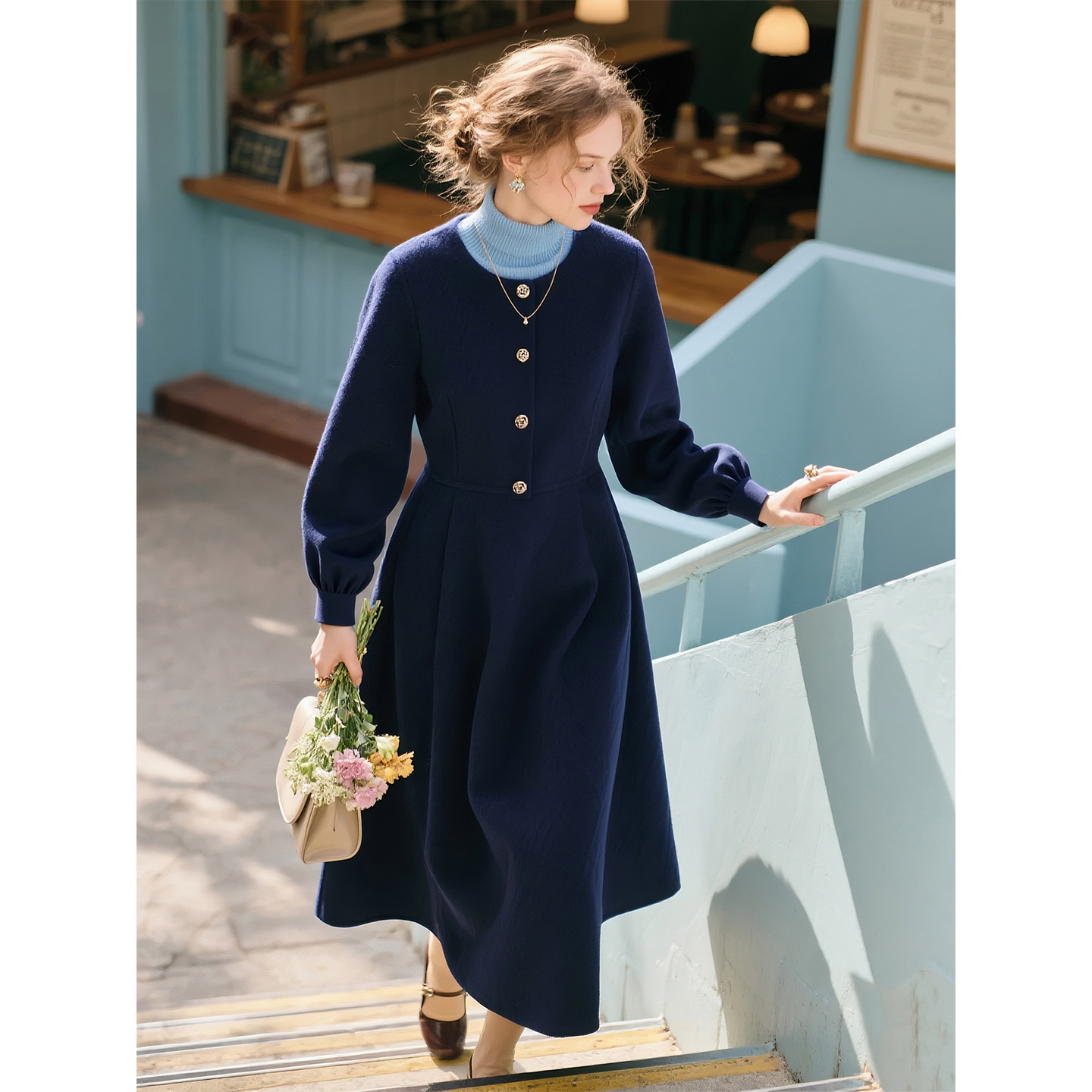 深蓝色毛呢圆领连衣裙女2025年