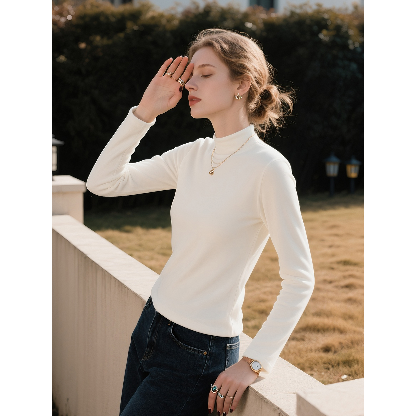 白色德绒半高领打底衫女2025年