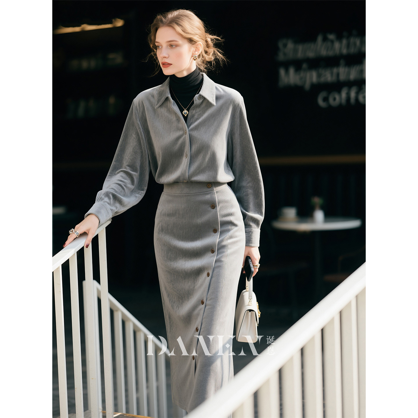 灰色灯芯绒纯棉时尚套装女2025年
