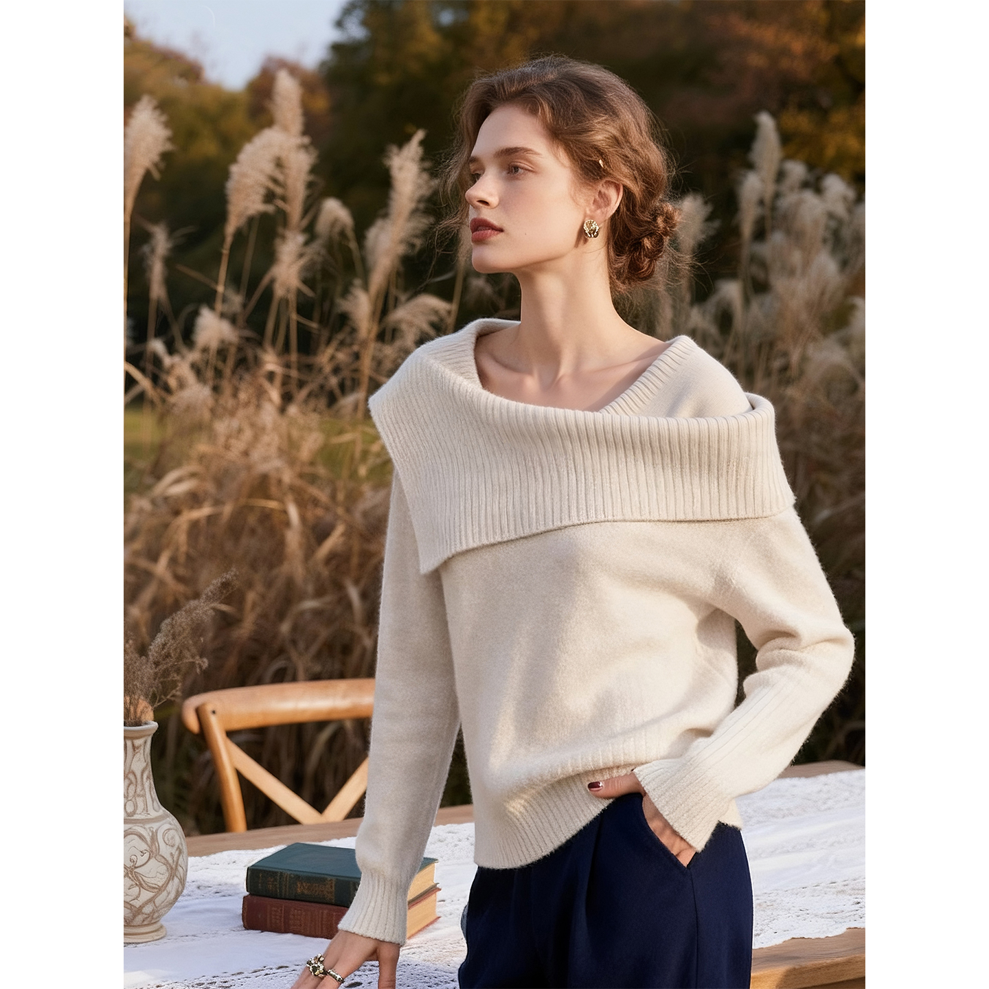 米白色一字肩针织衫女2025年秋冬