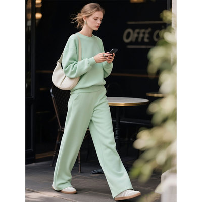浅绿色套装女2025年秋季