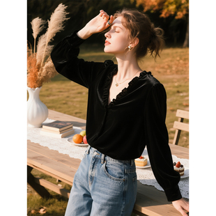 黑色V领丝绒衬衫女2026年秋冬新款木耳边复古百搭长袖衬衣上衣
