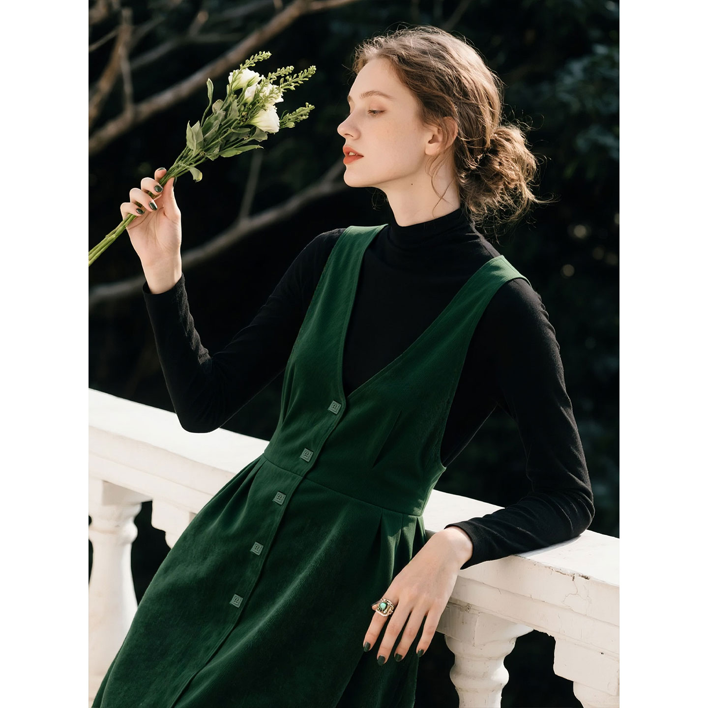 法式墨绿色V领背心连衣裙女