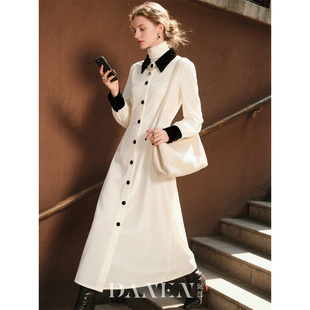 白色翻领接拼丝绒连衣裙女2026秋冬新款高级感收腰时尚气质长款裙