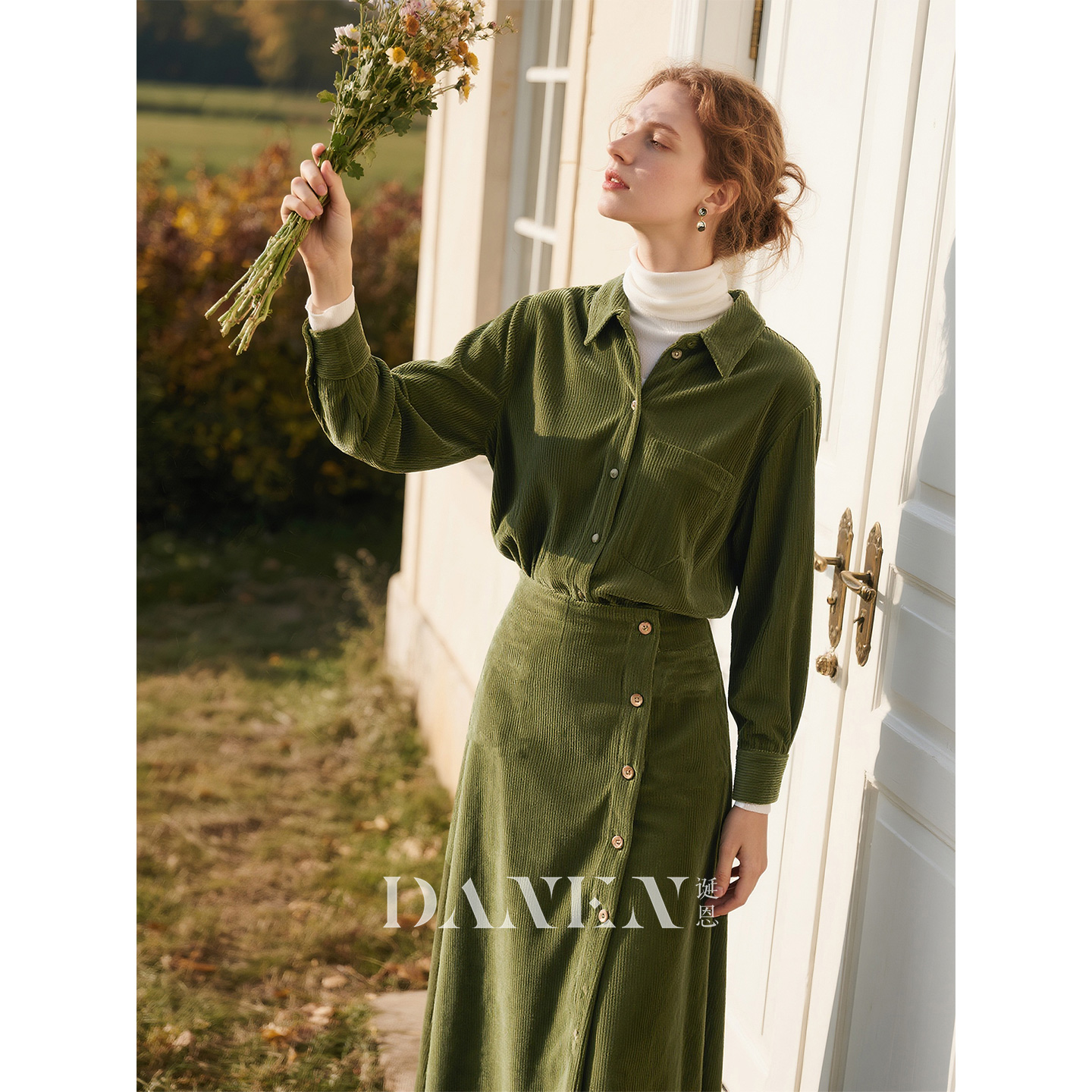 绿色翻领全棉灯芯绒套装女2025年