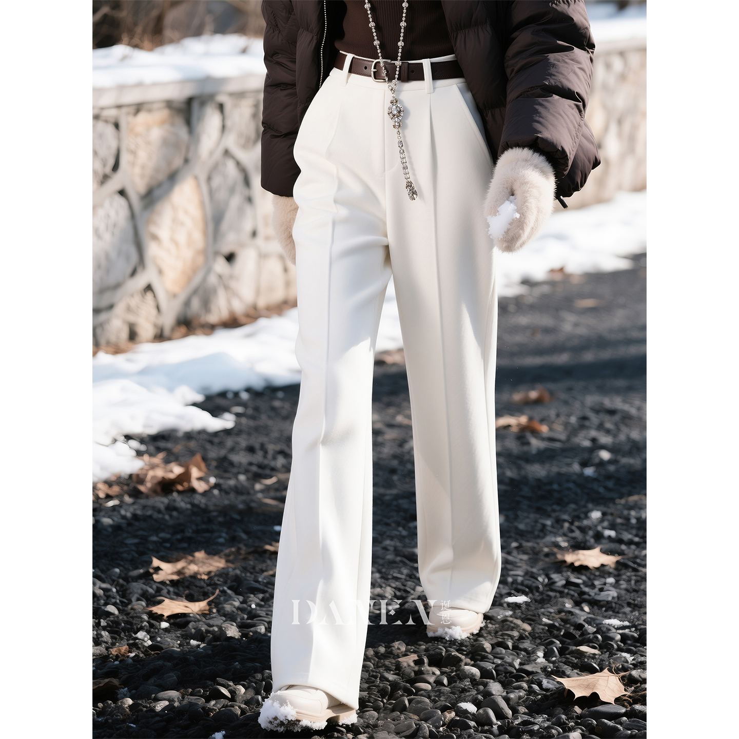 白色通勤阔腿裤女2025年秋冬新款
