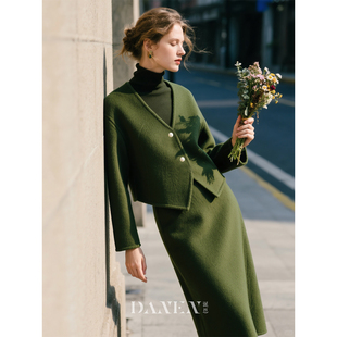 军绿色套装女2026年春季新款羊毛高级感气质毛呢上衣半身裙两件套