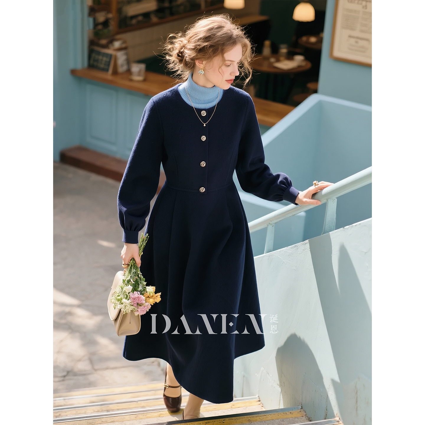 深蓝色毛呢圆领连衣裙女2025年