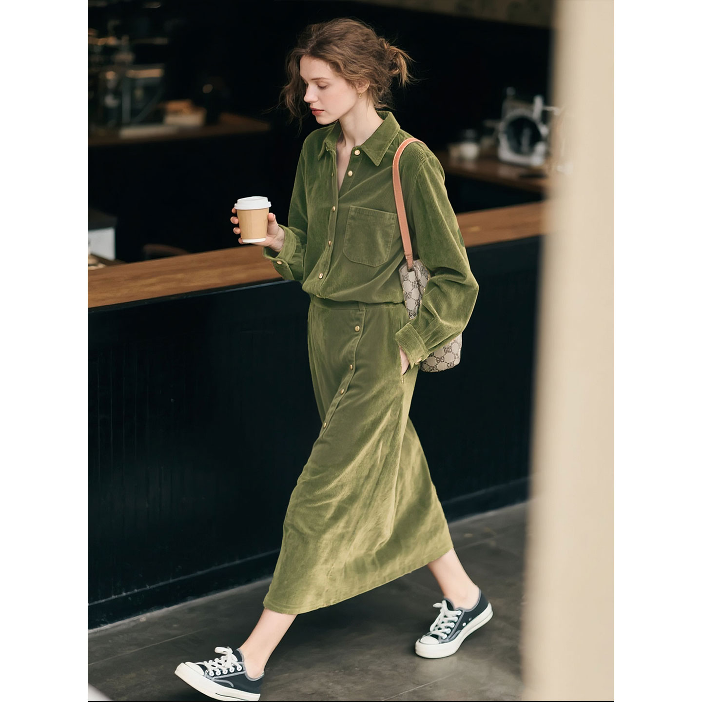 绿色全棉灯芯绒套装裙女2025年