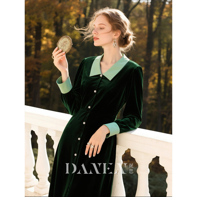 法式墨绿色丝绒连衣裙女秋冬