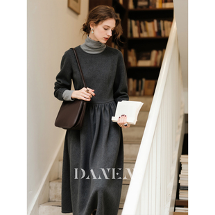 深灰色羊毛毛呢连衣裙女2026秋冬新款设计感显瘦气质高级感裙子