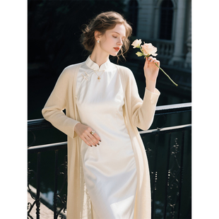 新中式白色缎面立领盘扣连衣裙女2026年春季新款气质减龄旗袍裙