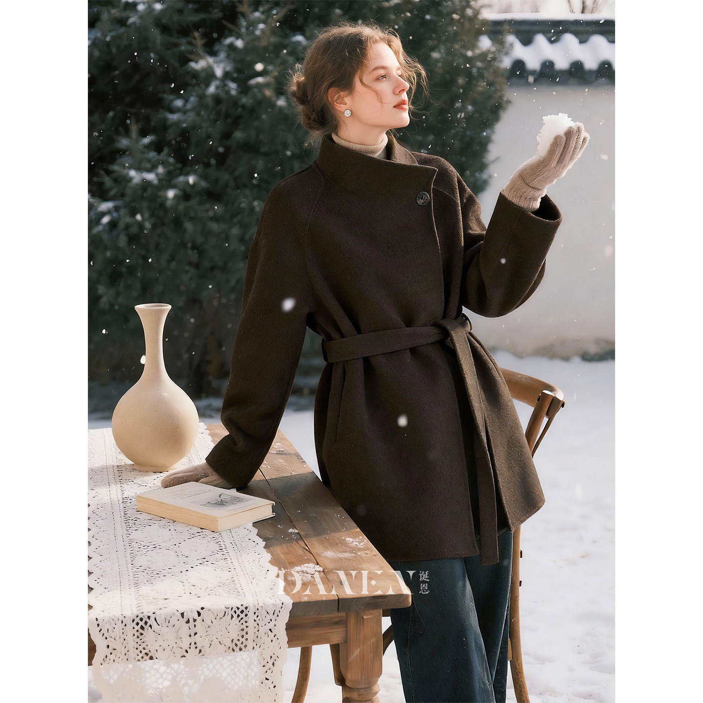 咖啡色羊毛收腰大衣女2025年秋冬