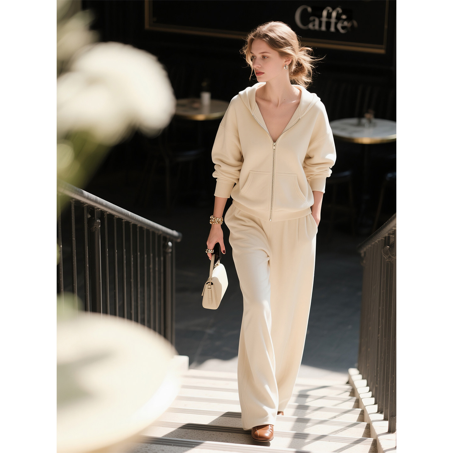 米杏色连帽拉链卫衣套装女2026年春季新款松弛感休闲阔腿裤两件套,女装/女士精品,时尚套装,淘宝优惠券,粉丝福利购,淘宝优惠卷