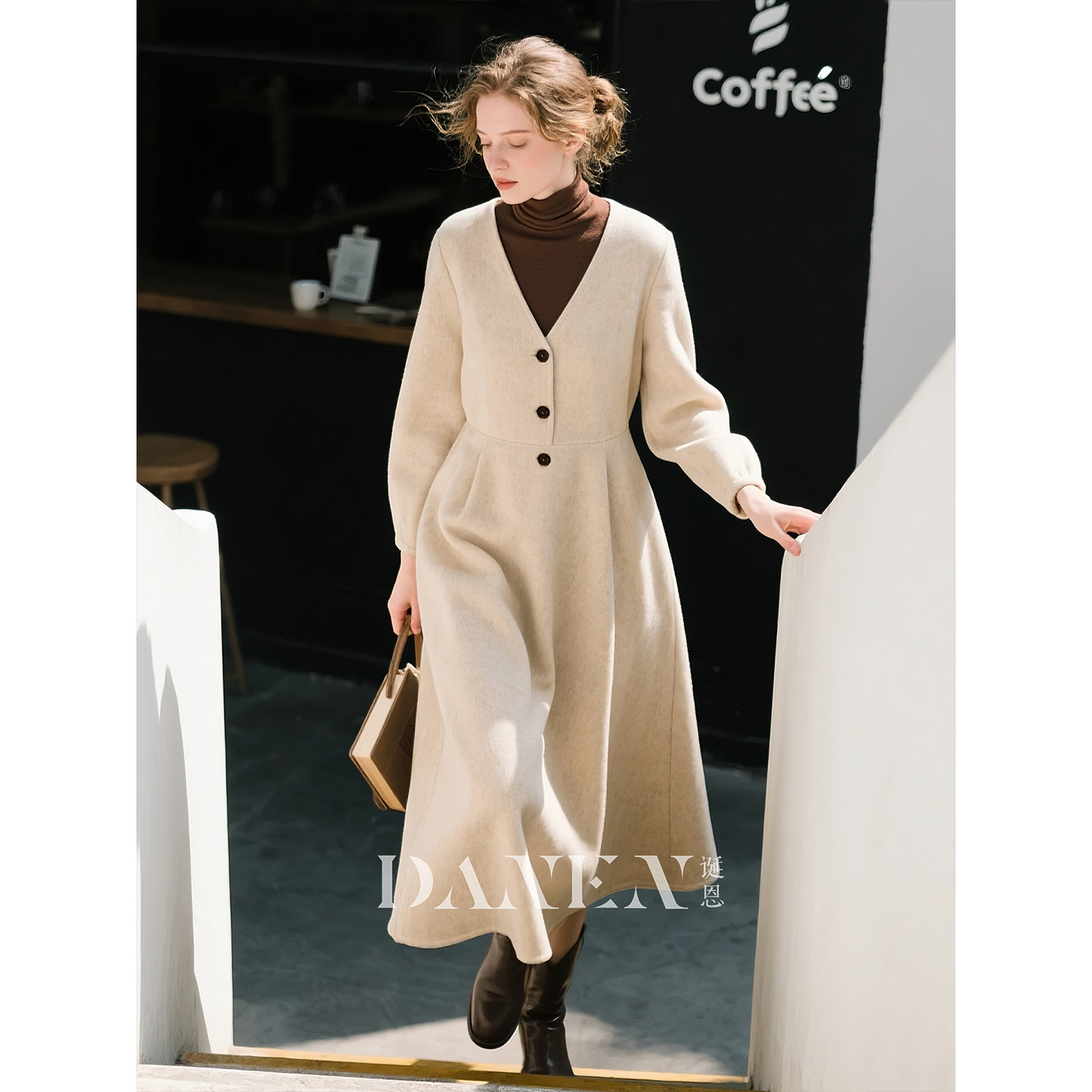 燕麦色毛呢V领连衣裙女2026年秋冬新款羊毛高级感收腰气质长裙子,女装/女士精品,连衣裙,淘宝优惠券,粉丝福利购,淘宝优惠卷